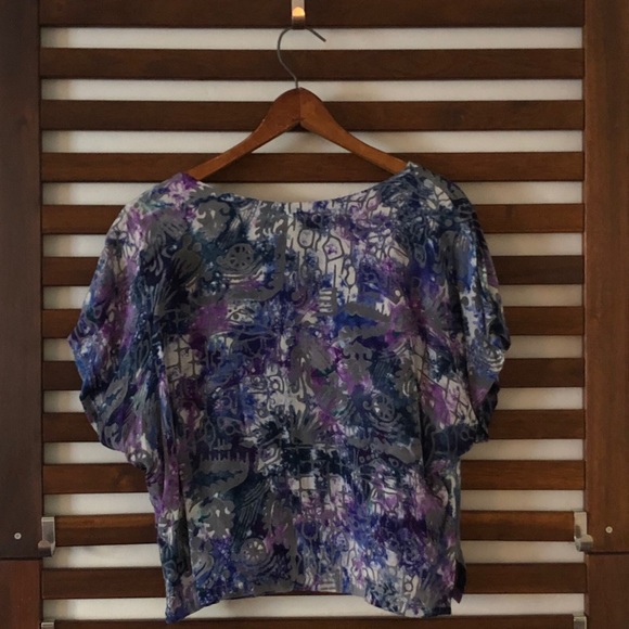 Vintage - Bat-winged Sleeve, Semi-Cropped Top - Picture 3 of 3